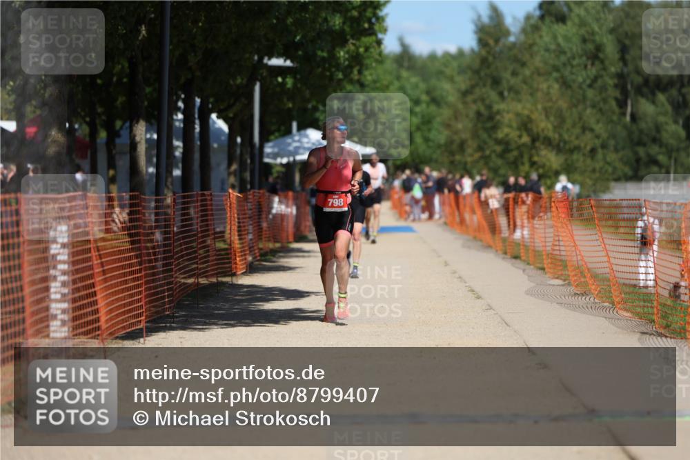 07.09.2025 - 19. Norderstedt Triathlon Michael Strokosch http://msf.ph/oto/8799407 07.09.2025 13:07:00 Laufen 175, 798, 1374 meine-sportfotos.de