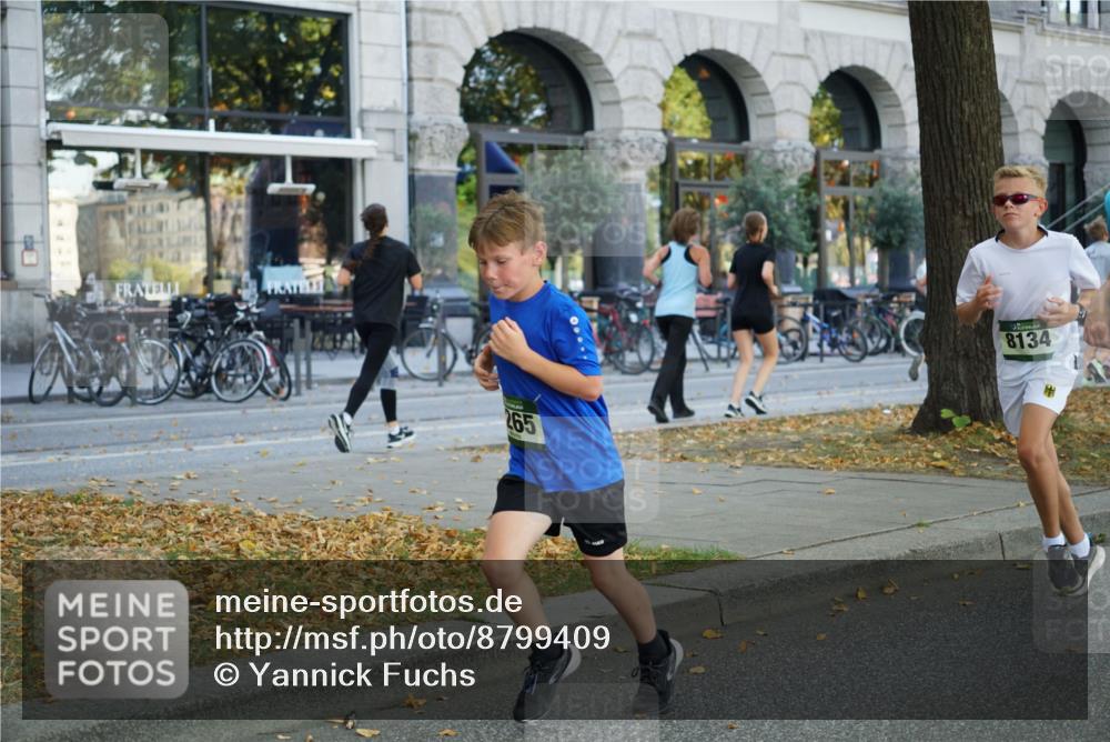 07.09.2025 - BARMER Alsterlauf Yannick Fuchs http://msf.ph/oto/8799409 07.09.2025 11:47:31 Laufen 265, 8134 meine-sportfotos.de