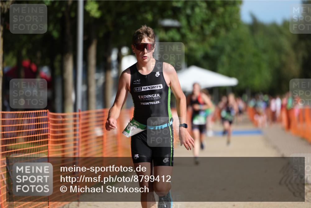 07.09.2025 - 19. Norderstedt Triathlon Michael Strokosch http://msf.ph/oto/8799412 07.09.2025 10:56:00 Laufen 89, 109, 668 meine-sportfotos.de