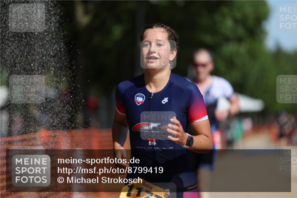 07.09.2025 - 19. Norderstedt Triathlon Michael Strokosch http://msf.ph/oto/8799419 07.09.2025 11:59:37 Laufen 296, 1177, 1383 meine-sportfotos.de