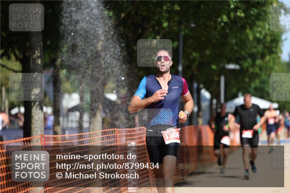 07.09.2025 - 19. Norderstedt Triathlon Michael Strokosch http://msf.ph/oto/8799434 07.09.2025 12:29:17 Laufen 818, 835, 1217, 1306, 1379 meine-sportfotos.de