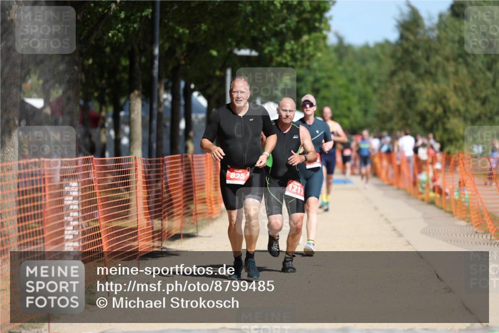 07.09.2025 - 19. Norderstedt Triathlon Michael Strokosch http://msf.ph/oto/8799485 07.09.2025 12:29:20 Laufen 756, 818, 835, 1217, 1306, 1379 meine-sportfotos.de