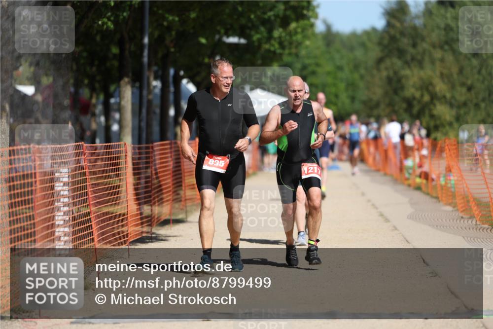 07.09.2025 - 19. Norderstedt Triathlon Michael Strokosch http://msf.ph/oto/8799499 07.09.2025 12:29:20 Laufen 756, 818, 835, 1217, 1306, 1379 meine-sportfotos.de