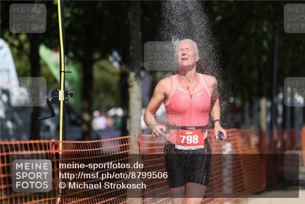 07.09.2025 - 19. Norderstedt Triathlon Michael Strokosch http://msf.ph/oto/8799506 07.09.2025 13:07:05 Laufen 183, 798 meine-sportfotos.de