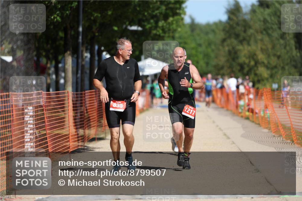 07.09.2025 - 19. Norderstedt Triathlon Michael Strokosch http://msf.ph/oto/8799507 07.09.2025 12:29:20 Laufen 756, 818, 835, 1217, 1306, 1379 meine-sportfotos.de