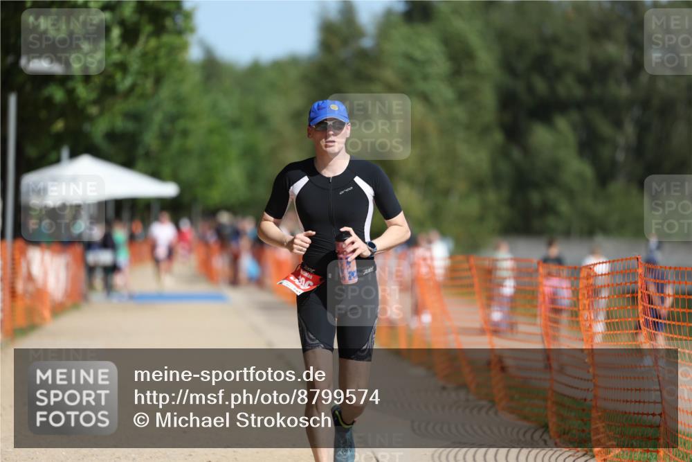 07.09.2025 - 19. Norderstedt Triathlon Michael Strokosch http://msf.ph/oto/8799574 07.09.2025 11:59:52 Laufen 306 meine-sportfotos.de