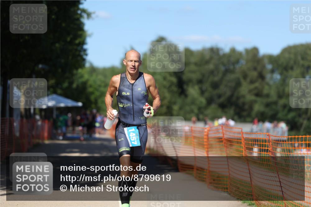 07.09.2025 - 19. Norderstedt Triathlon Michael Strokosch http://msf.ph/oto/8799619 07.09.2025 14:48:22 Laufen 1457 meine-sportfotos.de