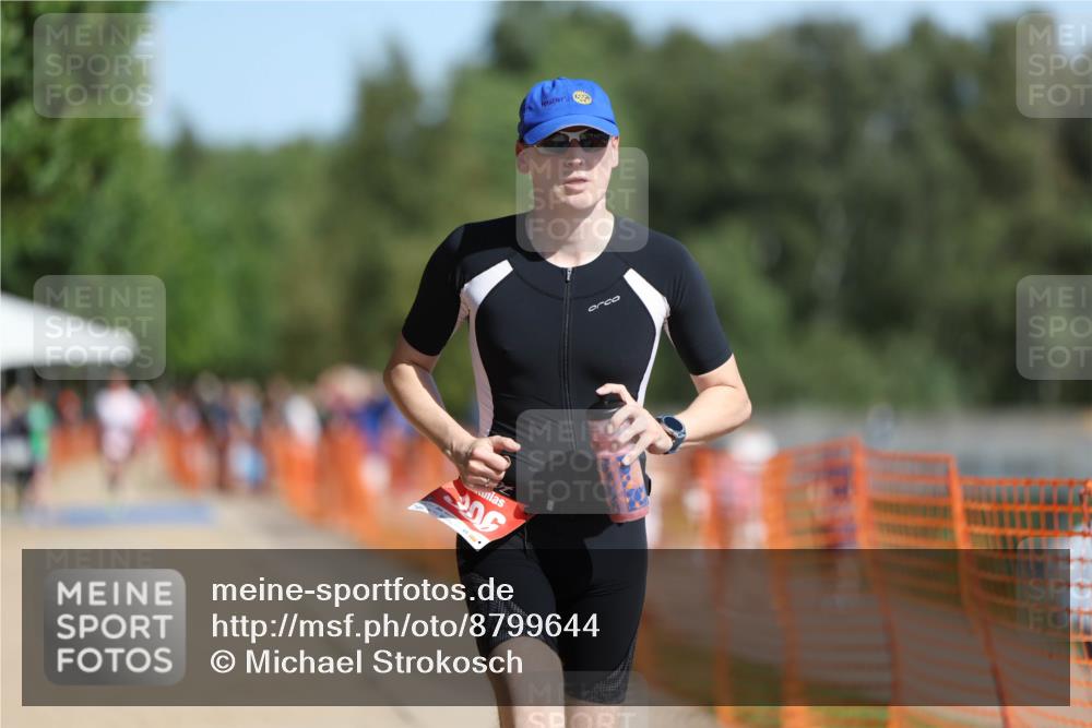 07.09.2025 - 19. Norderstedt Triathlon Michael Strokosch http://msf.ph/oto/8799644 07.09.2025 11:59:54 Laufen 306 meine-sportfotos.de