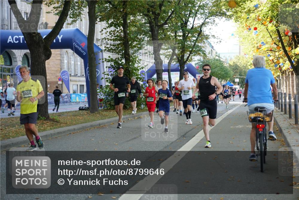 07.09.2025 - BARMER Alsterlauf Yannick Fuchs http://msf.ph/oto/8799646 07.09.2025 11:47:50 Laufen 8024, 1246, 084, 1084, 1245, 820, 8100, 063 meine-sportfotos.de