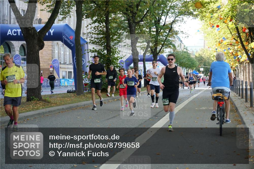 07.09.2025 - BARMER Alsterlauf Yannick Fuchs http://msf.ph/oto/8799658 07.09.2025 11:47:50 Laufen 8024, 1084, 1246, 124, 8201, 1136, 8100, 063 meine-sportfotos.de