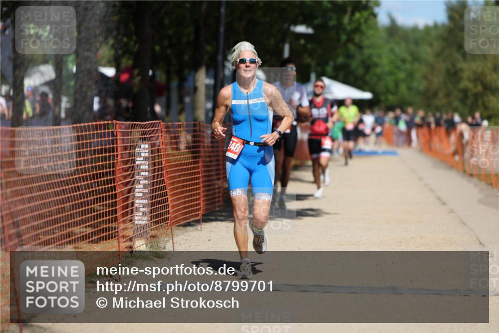 07.09.2025 - 19. Norderstedt Triathlon Michael Strokosch http://msf.ph/oto/8799701 07.09.2025 13:07:19 Laufen 187, 732, 814, 1248 meine-sportfotos.de