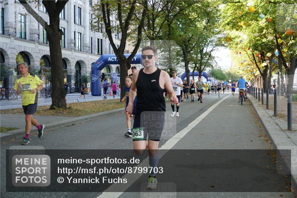 07.09.2025 - BARMER Alsterlauf Yannick Fuchs http://msf.ph/oto/8799703 07.09.2025 11:47:52 Laufen 8024, 12, 100, 063 meine-sportfotos.de