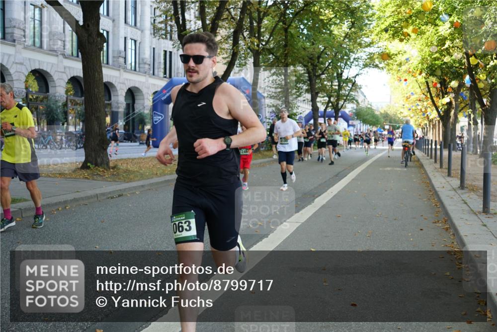 07.09.2025 - BARMER Alsterlauf Yannick Fuchs http://msf.ph/oto/8799717 07.09.2025 11:47:52 Laufen 063, 100 meine-sportfotos.de