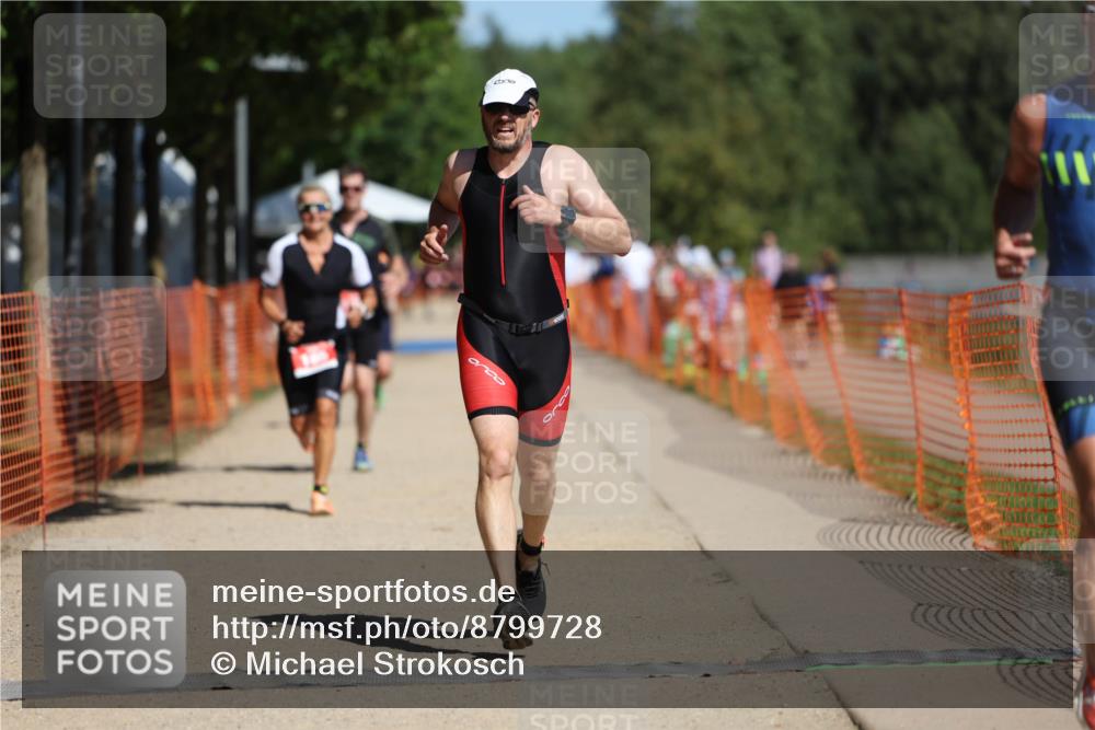 07.09.2025 - 19. Norderstedt Triathlon Michael Strokosch http://msf.ph/oto/8799728 07.09.2025 12:29:32 Laufen 186, 756, 791, 802, 1350, 1351 meine-sportfotos.de
