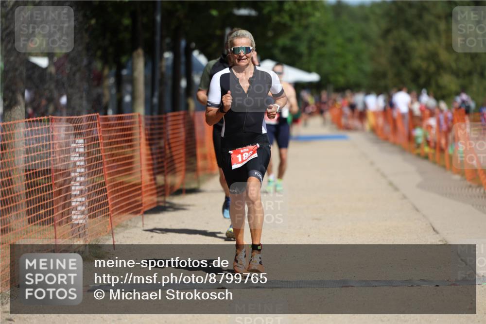 07.09.2025 - 19. Norderstedt Triathlon Michael Strokosch http://msf.ph/oto/8799765 07.09.2025 12:29:34 Laufen 186, 791, 802, 1350, 1351 meine-sportfotos.de