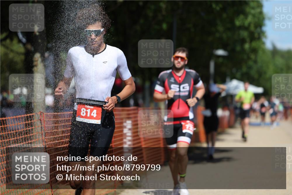 07.09.2025 - 19. Norderstedt Triathlon Michael Strokosch http://msf.ph/oto/8799799 07.09.2025 13:07:23 Laufen 718, 732, 814, 1248, 1384 meine-sportfotos.de