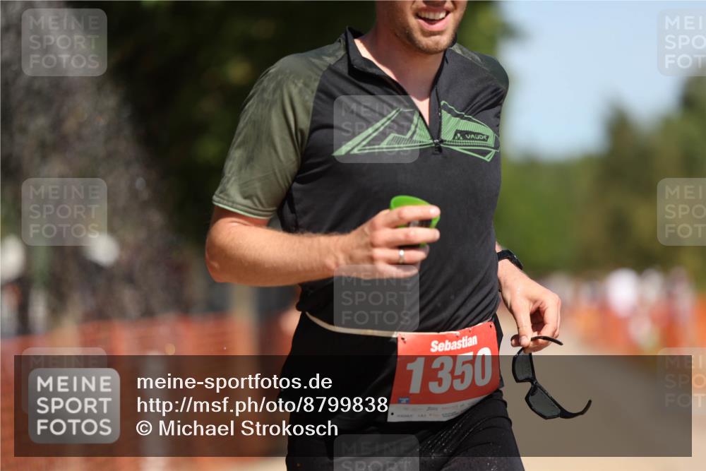 07.09.2025 - 19. Norderstedt Triathlon Michael Strokosch http://msf.ph/oto/8799838 07.09.2025 12:29:38 Laufen 186, 1350, 1351 meine-sportfotos.de