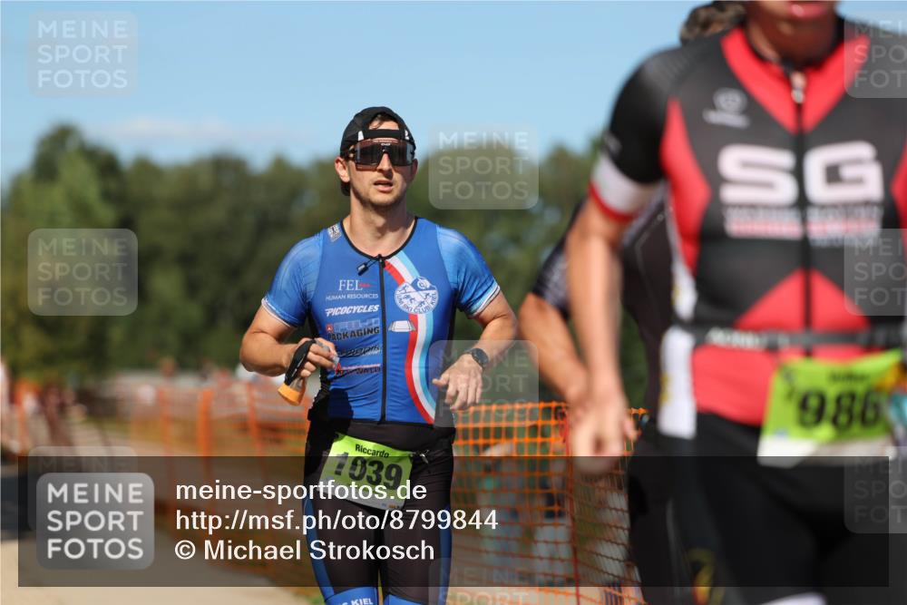 07.09.2025 - 19. Norderstedt Triathlon Michael Strokosch http://msf.ph/oto/8799844 07.09.2025 14:48:43 Laufen 911, 965, 986, 997, 1039 meine-sportfotos.de