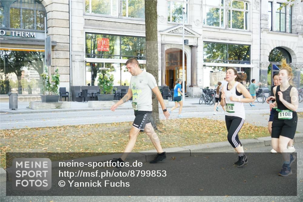 07.09.2025 - BARMER Alsterlauf Yannick Fuchs http://msf.ph/oto/8799853 07.09.2025 11:48:01 Laufen 1110, 1108 meine-sportfotos.de