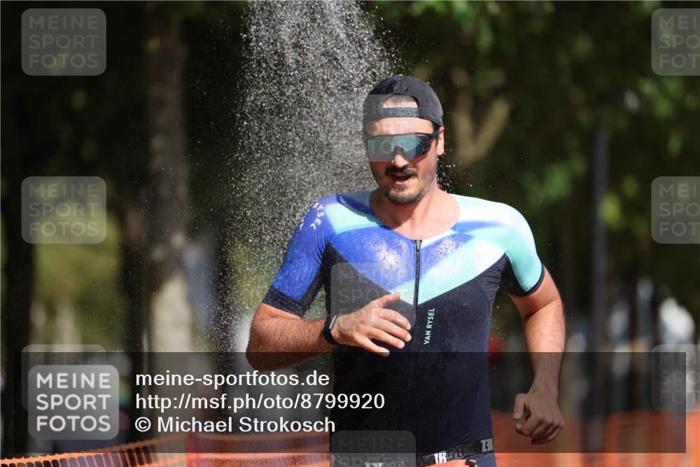 07.09.2025 - 19. Norderstedt Triathlon Michael Strokosch http://msf.ph/oto/8799920 07.09.2025 12:00:26 Laufen 714, 749, 1184 meine-sportfotos.de
