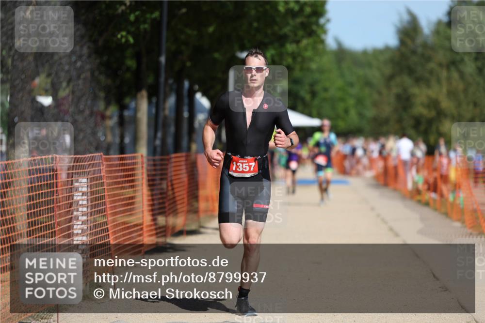 07.09.2025 - 19. Norderstedt Triathlon Michael Strokosch http://msf.ph/oto/8799937 07.09.2025 12:29:58 Laufen 279, 1357 meine-sportfotos.de