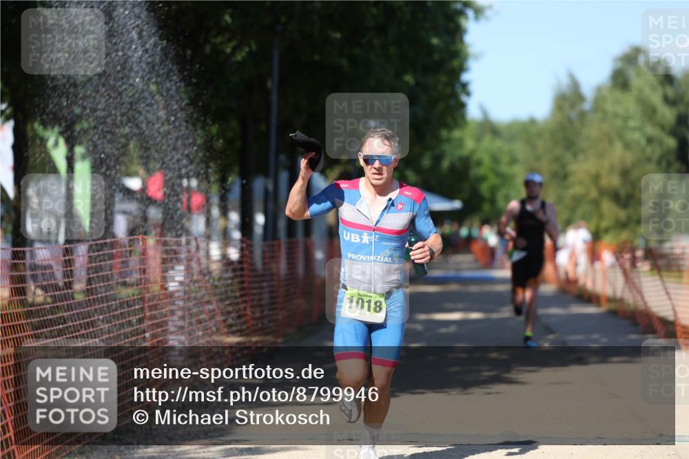 07.09.2025 - 19. Norderstedt Triathlon Michael Strokosch http://msf.ph/oto/8799946 07.09.2025 14:48:53 Laufen 965, 999, 1018 meine-sportfotos.de
