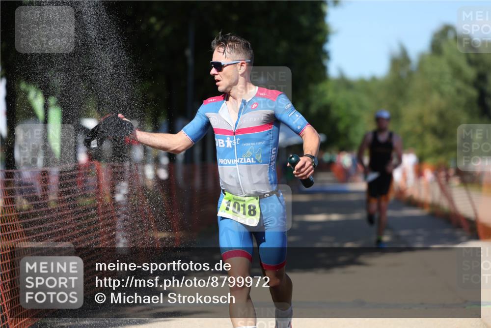 07.09.2025 - 19. Norderstedt Triathlon Michael Strokosch http://msf.ph/oto/8799972 07.09.2025 14:48:53 Laufen 965, 999, 1018 meine-sportfotos.de