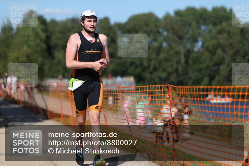 07.09.2025 - 19. Norderstedt Triathlon Michael Strokosch http://msf.ph/oto/8800027 07.09.2025 14:48:57 Laufen 999, 1018 meine-sportfotos.de