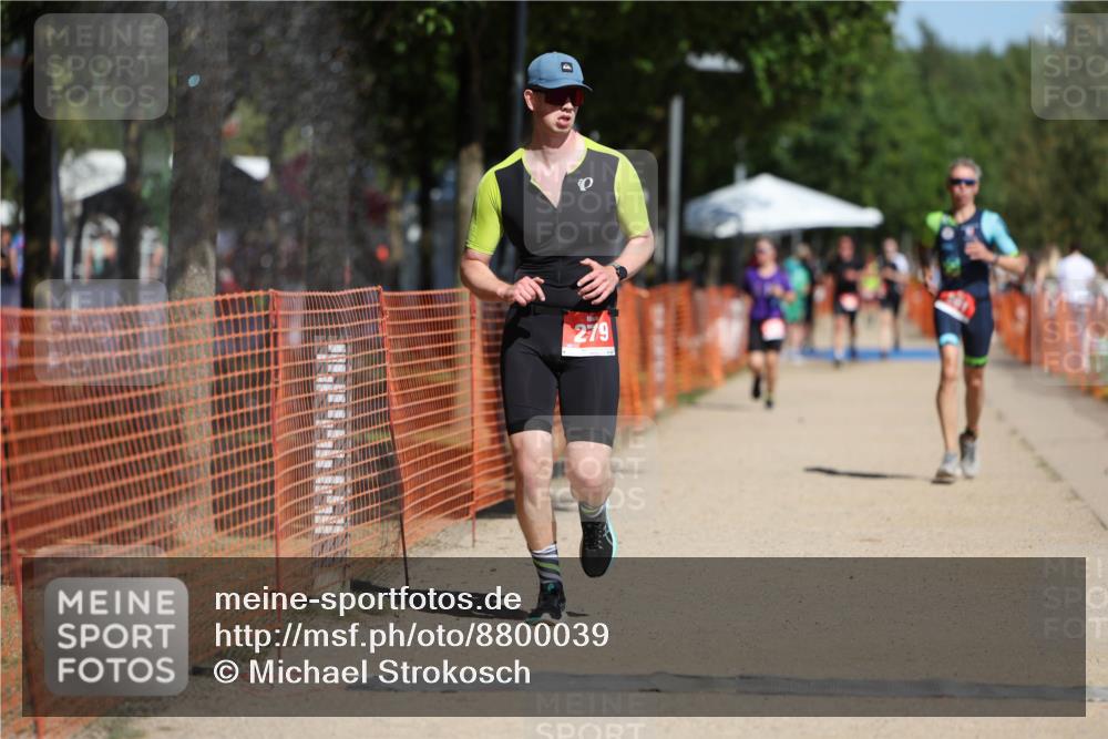 07.09.2025 - 19. Norderstedt Triathlon Michael Strokosch http://msf.ph/oto/8800039 07.09.2025 12:30:03 Laufen 261, 279, 1357 meine-sportfotos.de