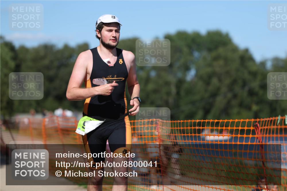 07.09.2025 - 19. Norderstedt Triathlon Michael Strokosch http://msf.ph/oto/8800041 07.09.2025 14:48:57 Laufen 999, 1018 meine-sportfotos.de