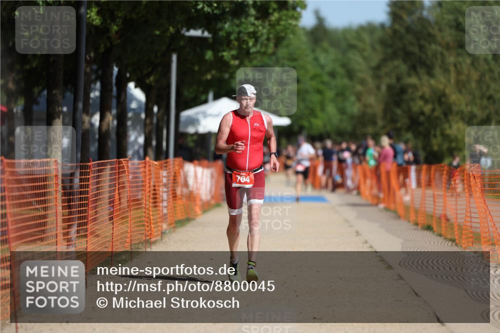 07.09.2025 - 19. Norderstedt Triathlon Michael Strokosch http://msf.ph/oto/8800045 07.09.2025 12:00:38 Laufen 704 meine-sportfotos.de