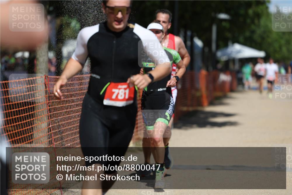 07.09.2025 - 19. Norderstedt Triathlon Michael Strokosch http://msf.ph/oto/8800047 07.09.2025 13:07:42 Laufen 709, 781, 816, 1262 meine-sportfotos.de