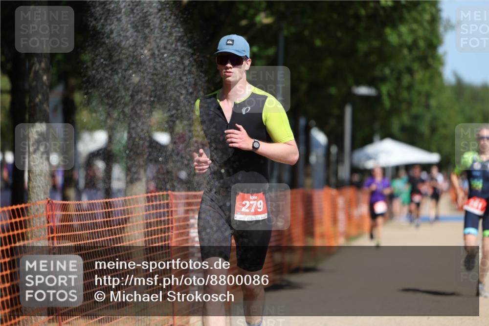 07.09.2025 - 19. Norderstedt Triathlon Michael Strokosch http://msf.ph/oto/8800086 07.09.2025 12:30:04 Laufen 261, 279 meine-sportfotos.de