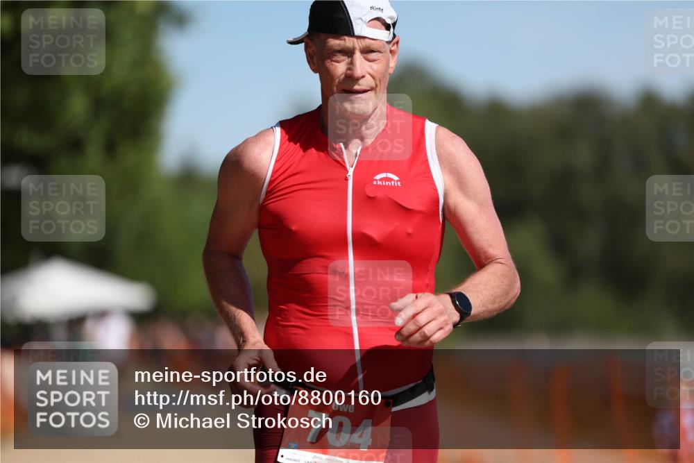 07.09.2025 - 19. Norderstedt Triathlon Michael Strokosch http://msf.ph/oto/8800160 07.09.2025 12:00:43 Laufen 704 meine-sportfotos.de