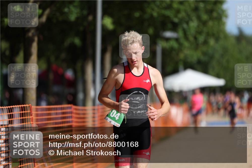 07.09.2025 - 19. Norderstedt Triathlon Michael Strokosch http://msf.ph/oto/8800168 07.09.2025 10:56:51 Laufen 98, 104 meine-sportfotos.de
