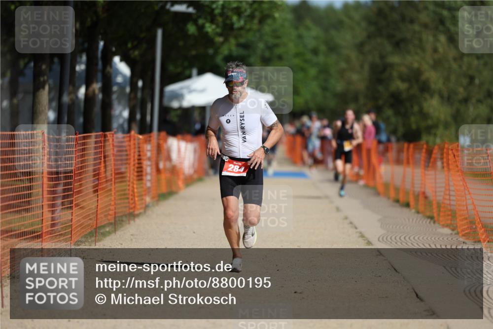 07.09.2025 - 19. Norderstedt Triathlon Michael Strokosch http://msf.ph/oto/8800195 07.09.2025 12:00:51 Laufen 284 meine-sportfotos.de