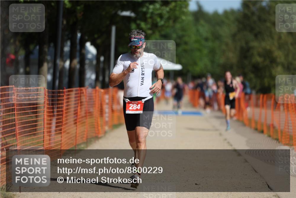 07.09.2025 - 19. Norderstedt Triathlon Michael Strokosch http://msf.ph/oto/8800229 07.09.2025 12:00:52 Laufen 284, 1152 meine-sportfotos.de