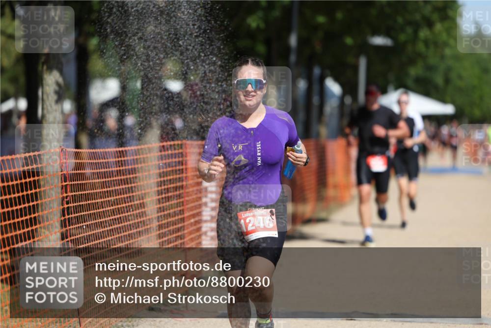 07.09.2025 - 19. Norderstedt Triathlon Michael Strokosch http://msf.ph/oto/8800230 07.09.2025 12:30:15 Laufen 252, 292, 1246 meine-sportfotos.de