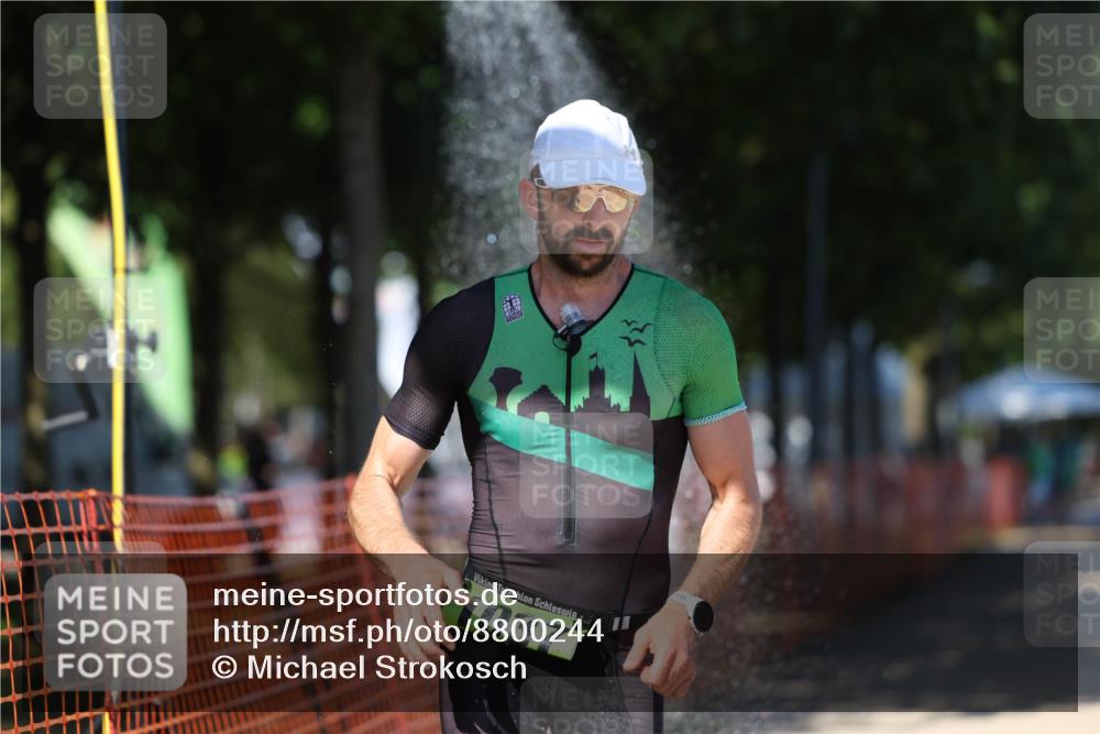 07.09.2025 - 19. Norderstedt Triathlon Michael Strokosch http://msf.ph/oto/8800244 07.09.2025 14:49:36 Laufen 985, 1037 meine-sportfotos.de