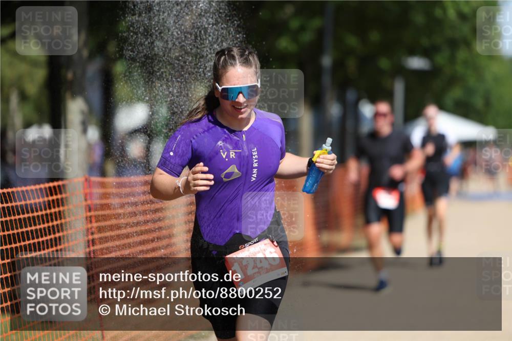 07.09.2025 - 19. Norderstedt Triathlon Michael Strokosch http://msf.ph/oto/8800252 07.09.2025 12:30:15 Laufen 252, 292, 1246 meine-sportfotos.de
