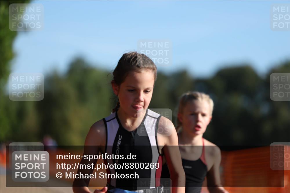 07.09.2025 - 19. Norderstedt Triathlon Michael Strokosch http://msf.ph/oto/8800269 07.09.2025 09:13:47 Laufen 9, 33 meine-sportfotos.de