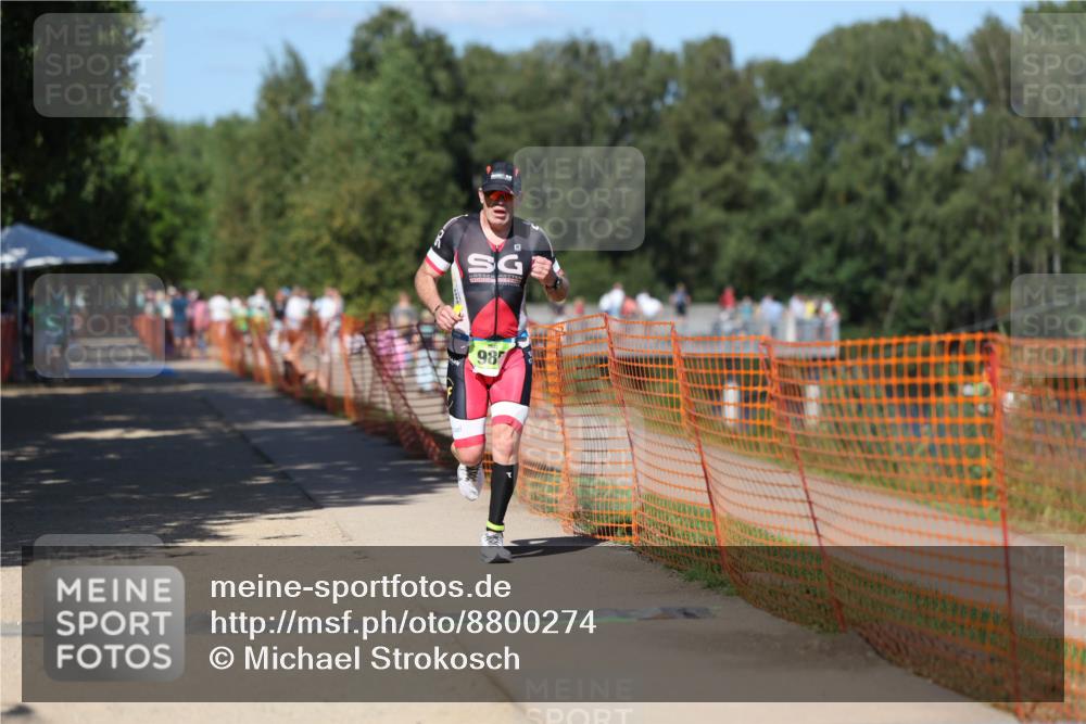 07.09.2025 - 19. Norderstedt Triathlon Michael Strokosch http://msf.ph/oto/8800274 07.09.2025 14:49:42 Laufen 985 meine-sportfotos.de
