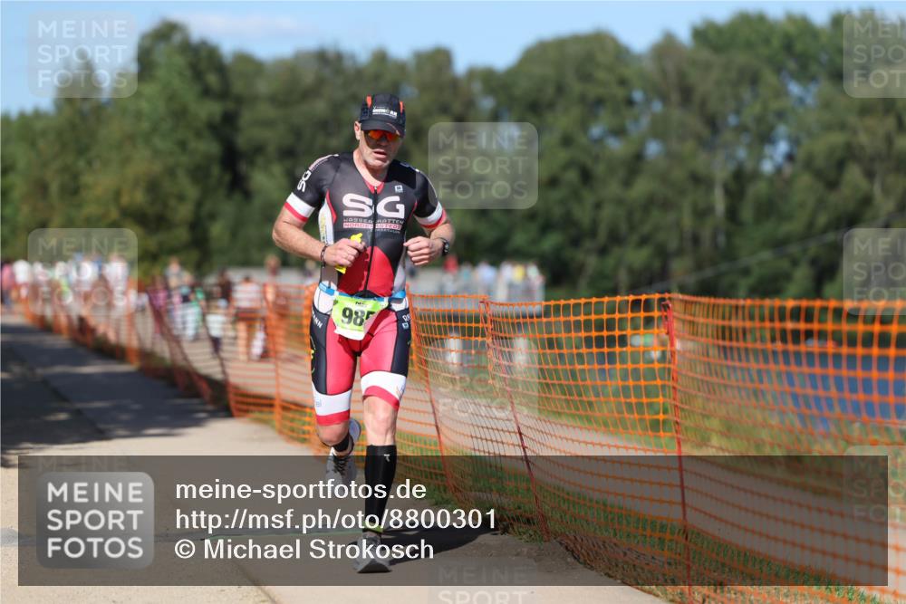 07.09.2025 - 19. Norderstedt Triathlon Michael Strokosch http://msf.ph/oto/8800301 07.09.2025 14:49:44 Laufen 985 meine-sportfotos.de
