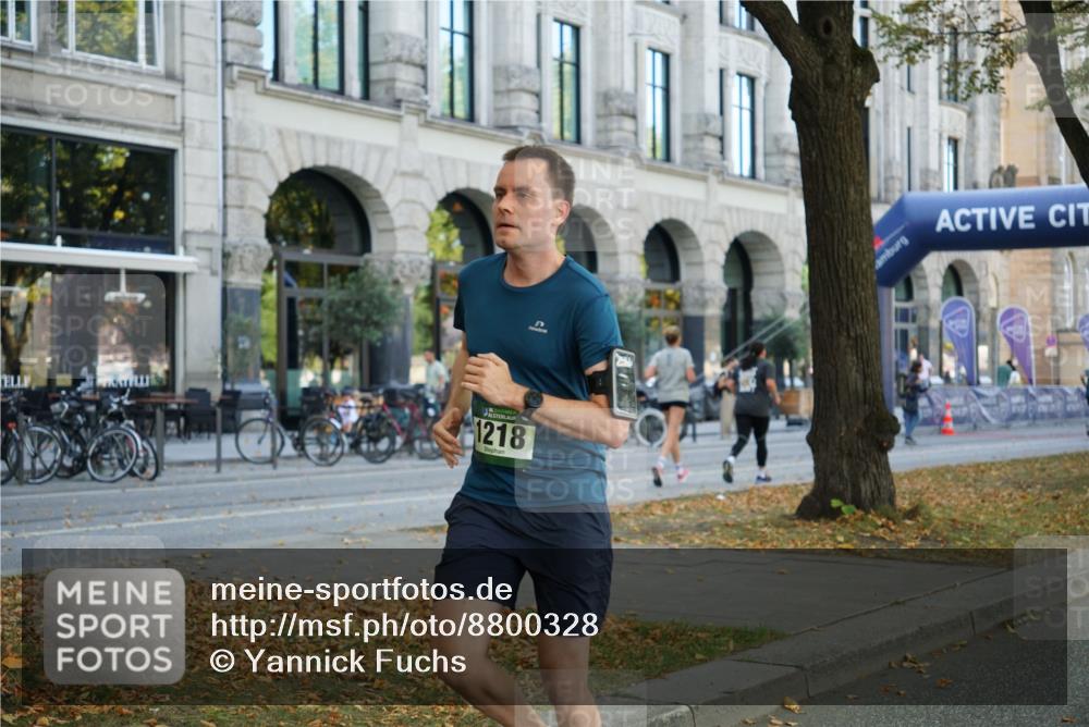 07.09.2025 - BARMER Alsterlauf Yannick Fuchs http://msf.ph/oto/8800328 07.09.2025 11:48:31 Laufen 1218 meine-sportfotos.de