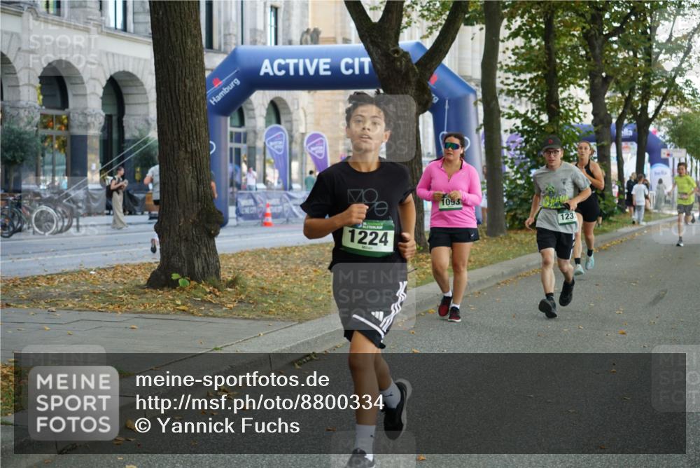 07.09.2025 - BARMER Alsterlauf Yannick Fuchs http://msf.ph/oto/8800334 07.09.2025 11:48:32 Laufen 1224, 1093, 123 meine-sportfotos.de
