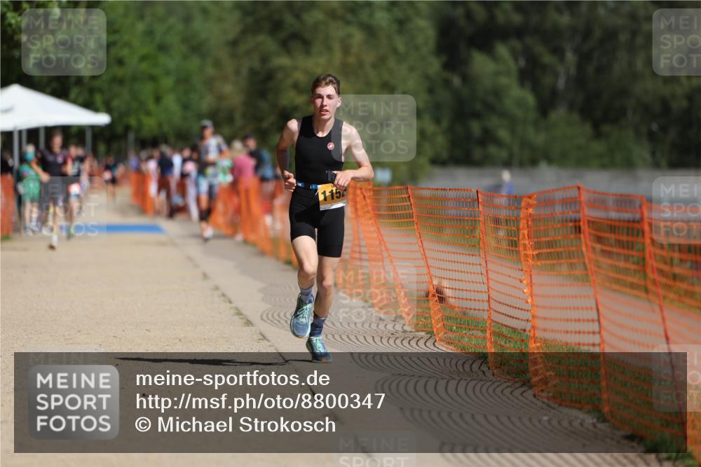 07.09.2025 - 19. Norderstedt Triathlon Michael Strokosch http://msf.ph/oto/8800347 07.09.2025 12:00:57 Laufen 284, 1152 meine-sportfotos.de