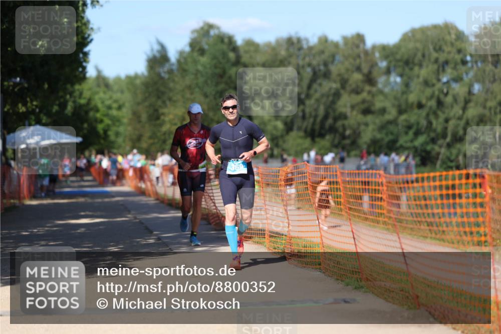 07.09.2025 - 19. Norderstedt Triathlon Michael Strokosch http://msf.ph/oto/8800352 07.09.2025 14:50:17 Laufen 369, 960 meine-sportfotos.de