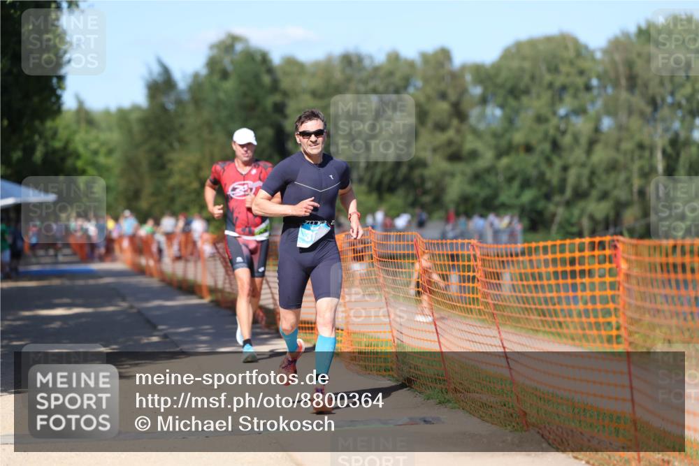 07.09.2025 - 19. Norderstedt Triathlon Michael Strokosch http://msf.ph/oto/8800364 07.09.2025 14:50:18 Laufen 369, 960 meine-sportfotos.de