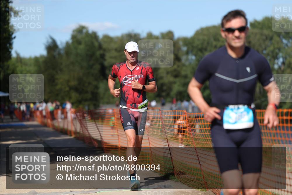 07.09.2025 - 19. Norderstedt Triathlon Michael Strokosch http://msf.ph/oto/8800394 07.09.2025 14:50:21 Laufen 369, 960 meine-sportfotos.de