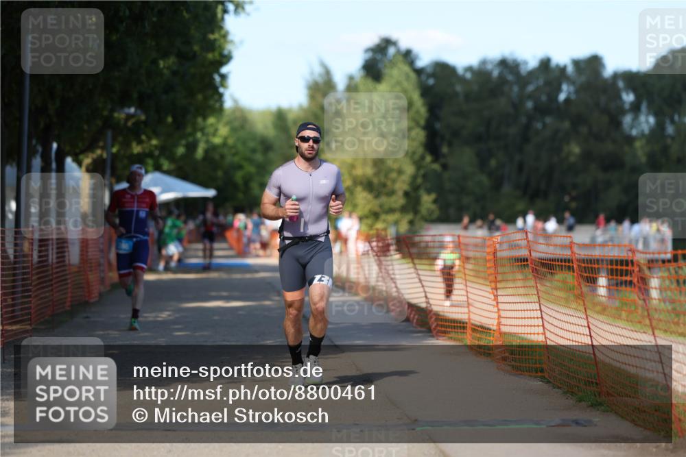 07.09.2025 - 19. Norderstedt Triathlon Michael Strokosch http://msf.ph/oto/8800461 07.09.2025 14:50:40 Laufen 366, 872 meine-sportfotos.de